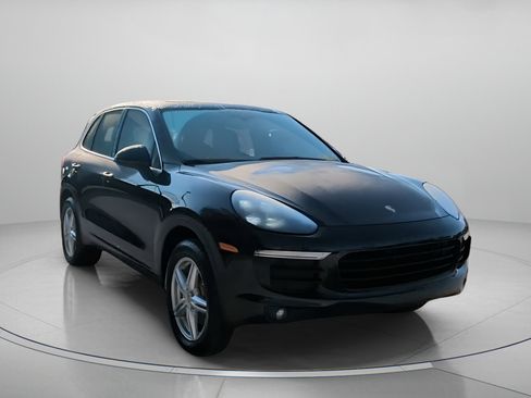 Used 2016 Porsche Cayenne AWD/4WD image 4