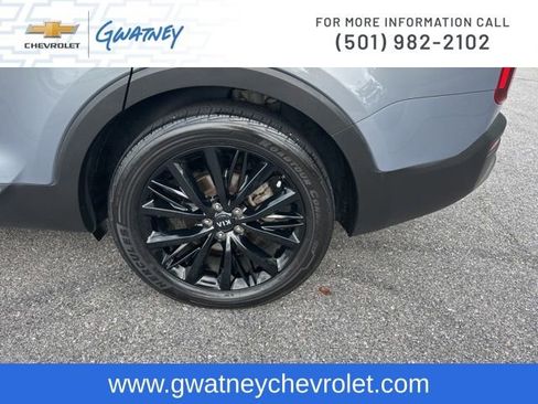 Used 2020 Kia Telluride SX w/ Towing Package FWD image 10