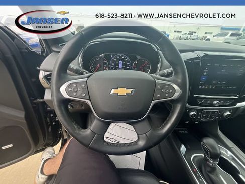 Used 2023 Chevrolet Traverse Premier FWD image 12