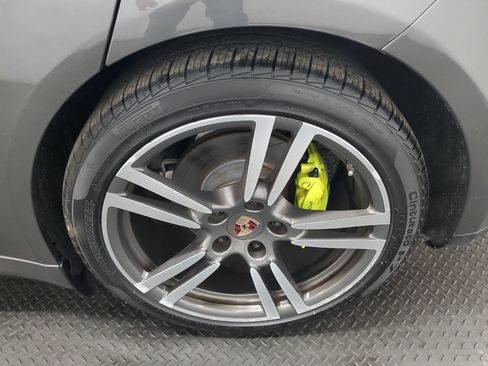 Used 2014 Porsche Panamera S image 22