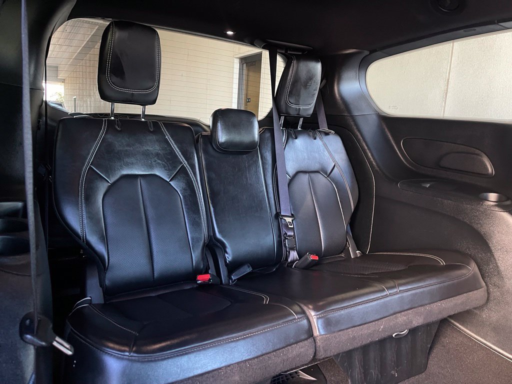 Used 2025 Chrysler Pacifica Select FWD image 14