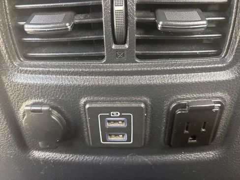 Used 2019 Nissan Titan PRO-4X AWD/4WD image 14