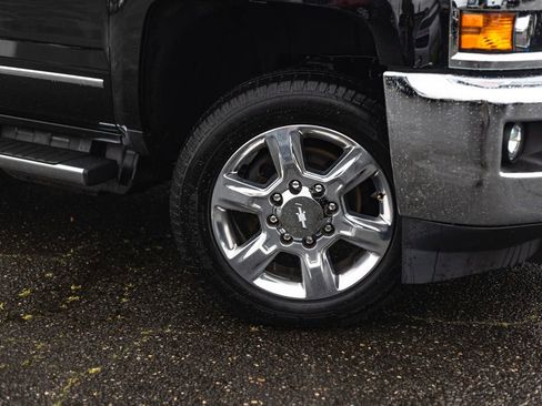 Used 2019 Chevrolet Silverado 2500 LTZ w/ Duramax Plus Package image 4