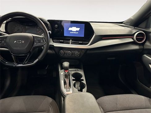 Used 2024 Chevrolet Trax RS w/ Driver Confidence Package image 10