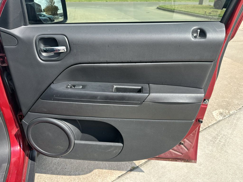 Used 2014 Jeep Patriot Latitude w/ Freedom Edition Package FWD image 30