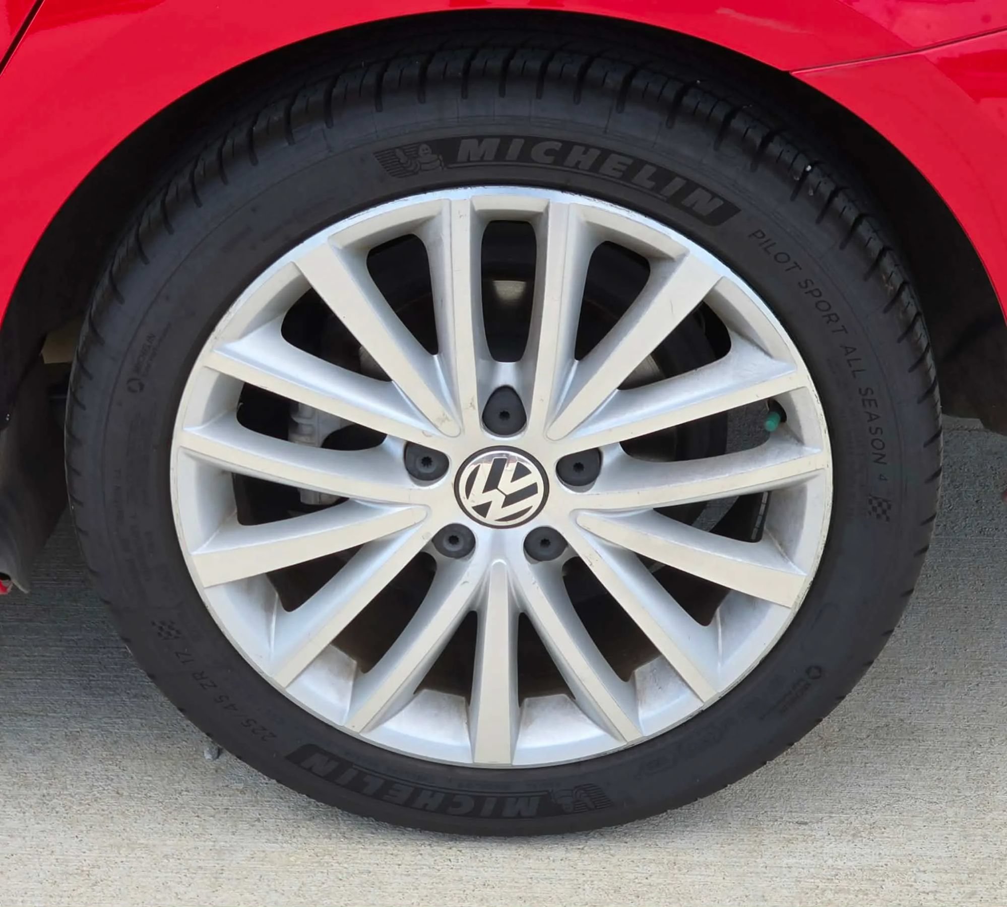 Used 2015 Volkswagen Jetta SE FWD image 29