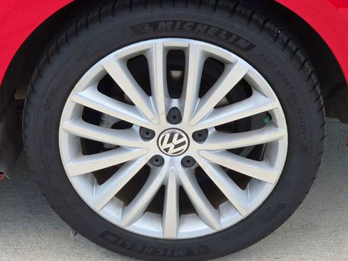 Used 2015 Volkswagen Jetta SE FWD image 29