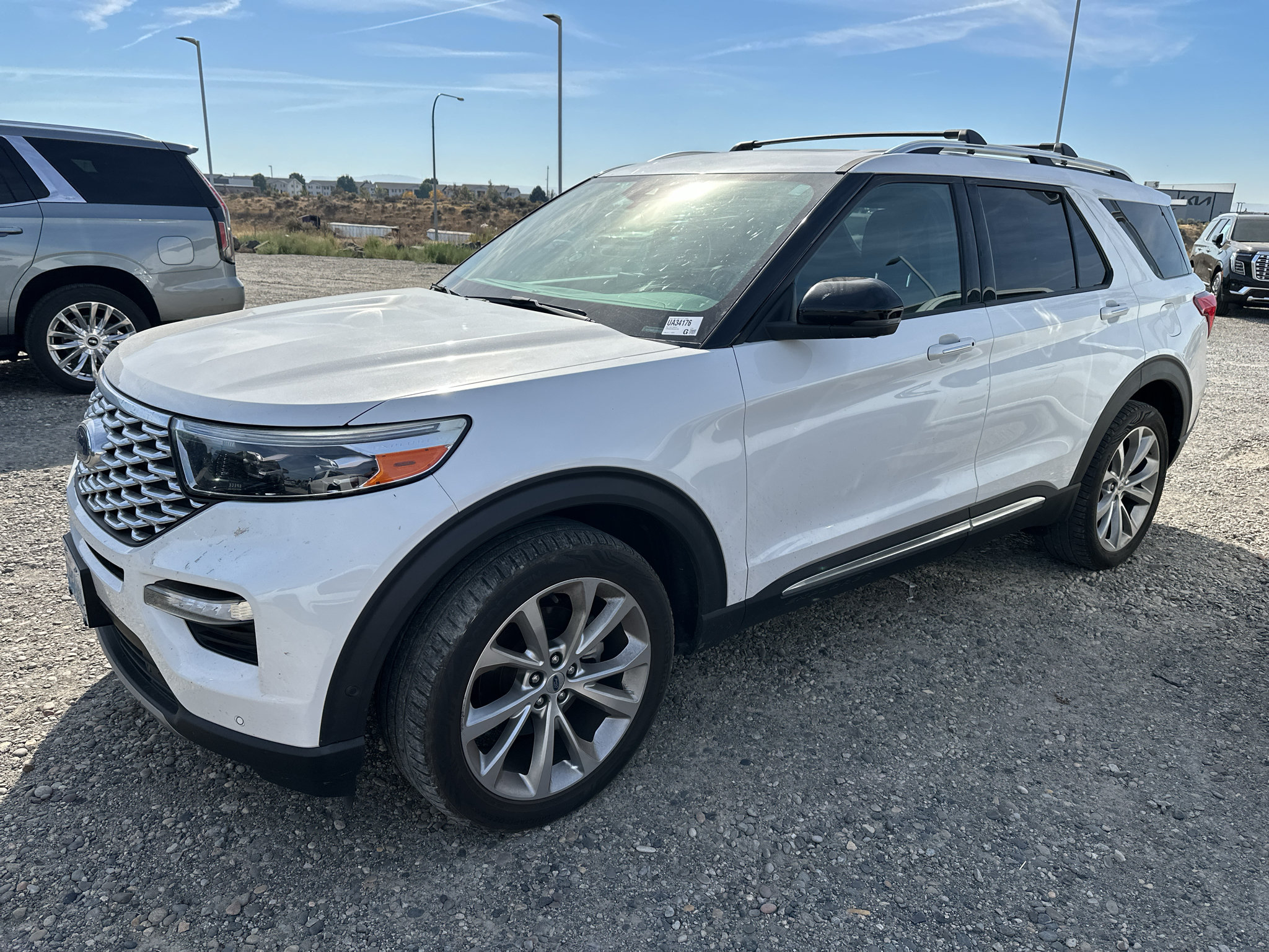 Used 2021 Ford Explorer Platinum AWD/4WD image 1