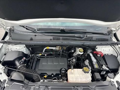 Certified 2021 Buick Encore Preferred w/ Safety Package FWD image 32