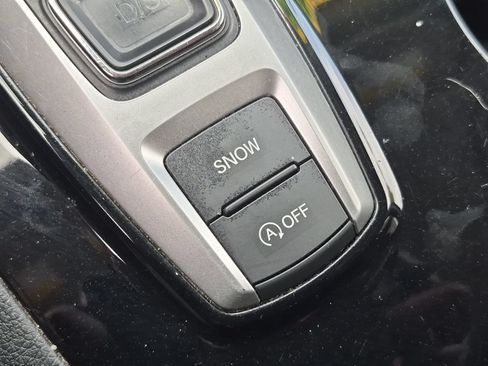 Used 2019 Honda Pilot Touring image 25