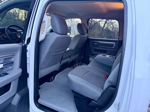 Used 2016 RAM 3500 SLT w/ Quick Order Package 29G SLT image 40