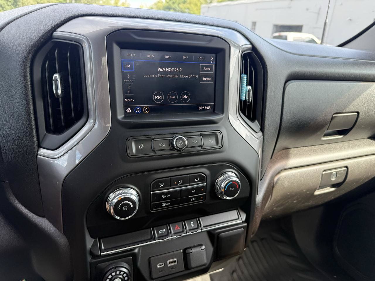 Used 2022 GMC Sierra 3500 Pro w/ Convenience Package AWD/4WD image 28