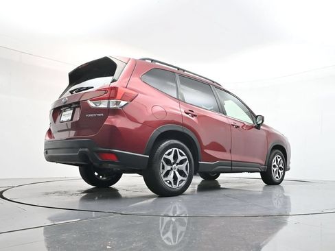 Used 2023 Subaru Forester Premium AWD/4WD image 42