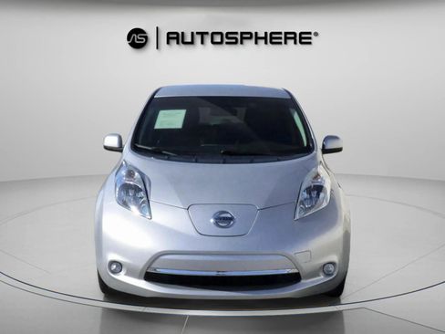 Used 2015 Nissan Leaf S image 2