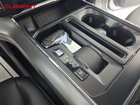 Used 2023 Ford F150 Lariat w/ Equipment Group 502A High image 22