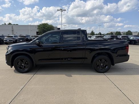 Used 2022 Honda Ridgeline Black Edition image 3