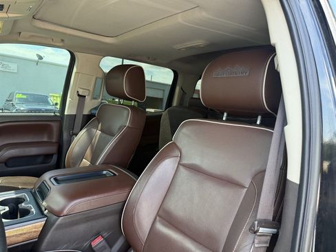 Used 2015 Chevrolet Silverado 2500 High Country w/ Duramax Plus Package AWD/4WD image 15