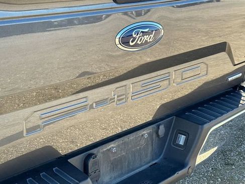 Used 2018 Ford F150 XLT w/ Equipment Group 302A Luxury image 7