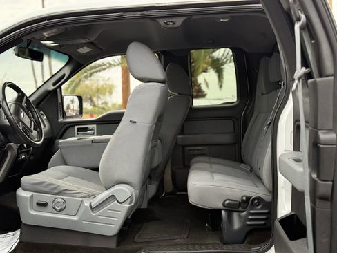 Used 2011 Ford F150 XLT w/ XLT Chrome Pkg image 13