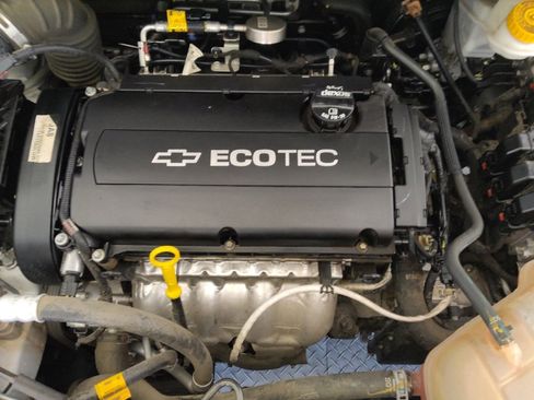 Used 2018 Chevrolet Sonic LT w/ Convenience Package image 30