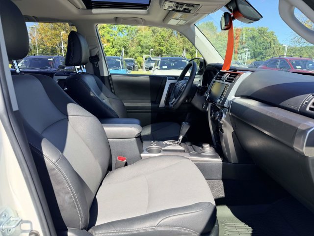 Used 2021 Toyota 4Runner SR5 Premium w/ Moonroof Package AWD/4WD image 10
