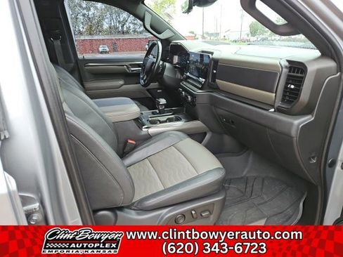 Used 2023 Chevrolet Silverado 1500 ZR2 w/ Technology Package image 31