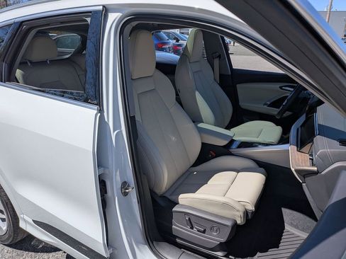 Used 2025 Audi Q5 Prestige AWD/4WD image 23