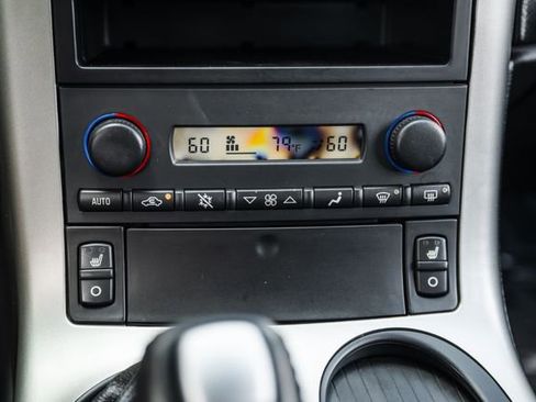 Used 2005 Chevrolet Corvette Coupe w/ Preferred Equipment Group RWD image 19