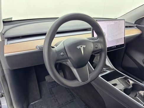 Used 2020 Tesla Model Y Performance image 13