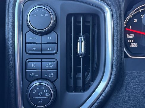 Used 2020 Chevrolet Silverado 1500 LT Trail Boss image 28