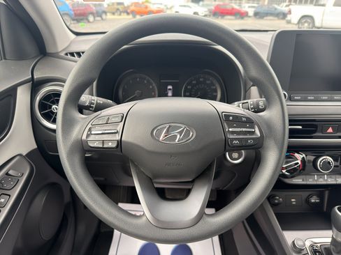 Used 2023 Hyundai Kona SEL AWD/4WD image 15