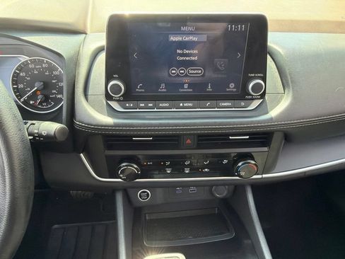 Used 2023 Nissan Rogue S AWD/4WD image 25