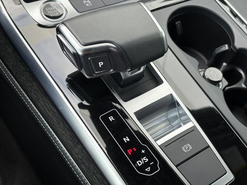 Used 2025 Audi Q7 3.0T Premium Plus AWD/4WD image 26