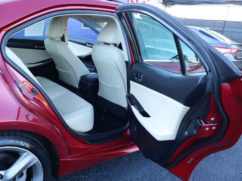Used 2014 Lexus IS 350 image 33