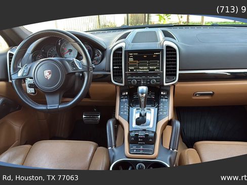 Used 2011 Porsche Cayenne S image 33