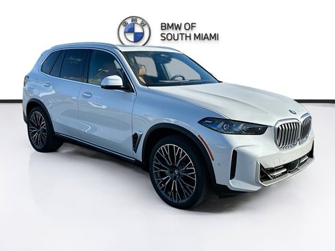 New 2026 BMW X5 sDrive40i w/ Premium Package image 1