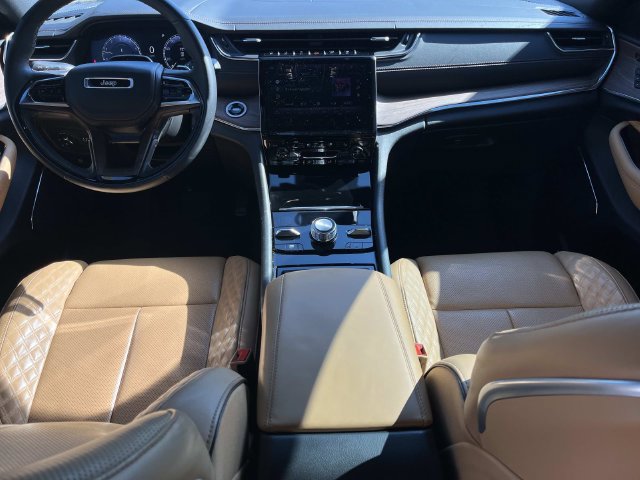 Used 2024 Jeep Grand Cherokee L Summit w/ Advanced Protech Group IV AWD/4WD image 12