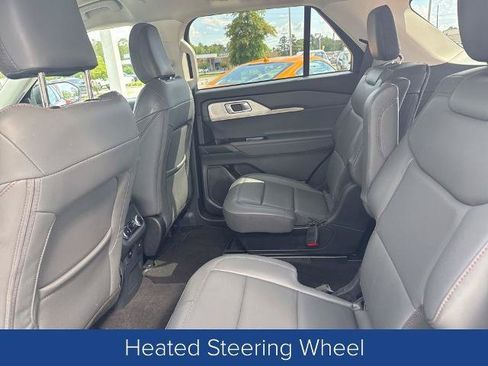 Certified 2026 Ford Explorer Active w/ Active Comfort Package RWD image 12