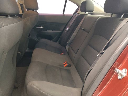 Used 2016 Chevrolet Cruze LT FWD image 18