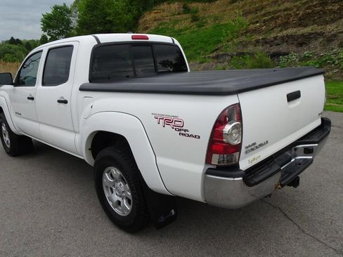 Used 2011 Toyota Tacoma 4x4 Double Cab w/ TRD Off-Road Pkg image 8