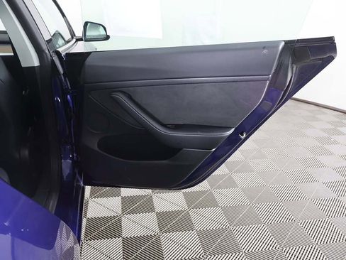 Used 2023 Tesla Model 3 Performance image 27