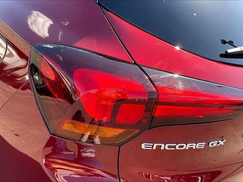 Used 2025 Buick Encore GX Preferred w/ Comfort Package image 25