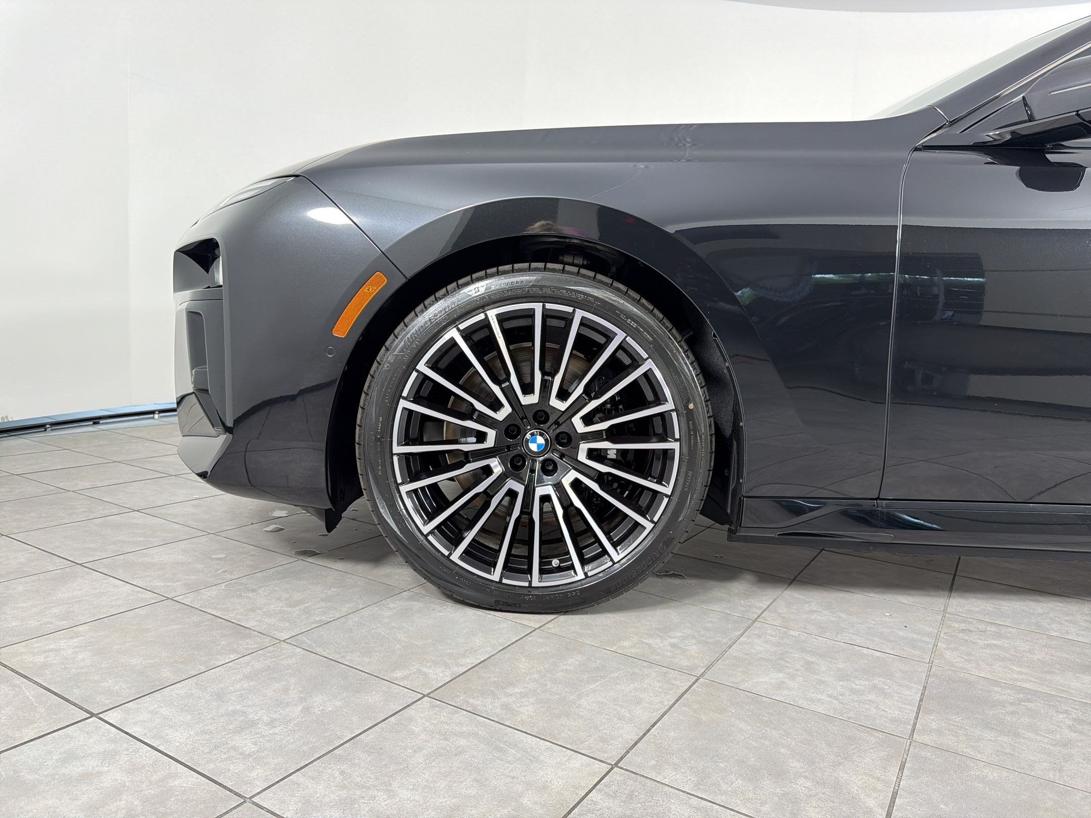 Used 2026 BMW i7 xDrive60 AWD/4WD image 10
