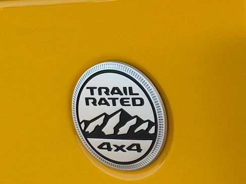Used 2019 Jeep Wrangler Unlimited Sahara AWD/4WD image 13