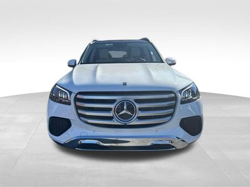 Certified 2025 Mercedes-Benz GLS 450 4MATIC image 9