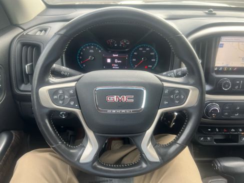 Used 2021 GMC Canyon Denali image 15