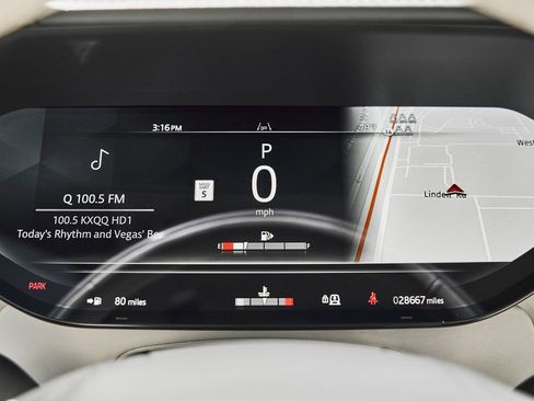 Used 2024 Land Rover Range Rover Long Wheelbase SE image 62