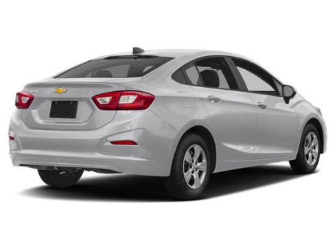 Used 2018 Chevrolet Cruze LS FWD image 2