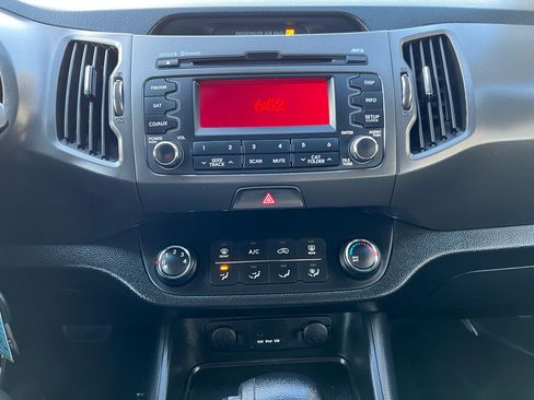 Used 2012 Kia Sportage LX w/ Convenience Pkg image 19