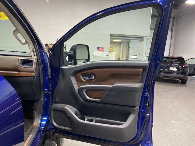 Used 2017 Nissan Titan Platinum Reserve AWD/4WD image 28